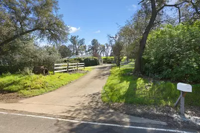 4360 Baldwin Court, Valley Springs, CA 95252 - Photo 4