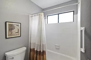 1932 University Park Dr, Sacramento, CA 95825 - Photo 44