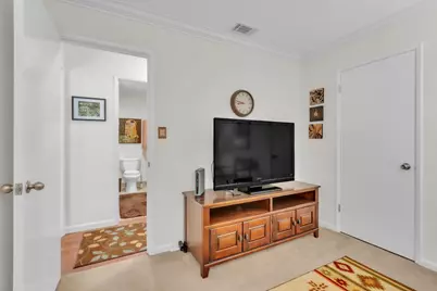 3914 Smithfield Way, Sacramento, CA 95826 - Photo 22