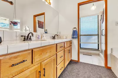 2504 Bridle Path Lane, Modesto, CA 95356 - Photo 14