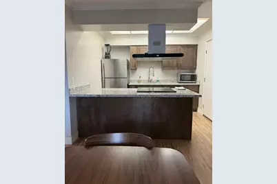 823 E Yorkshire Drive, Stockton, CA 95207 - Photo 2