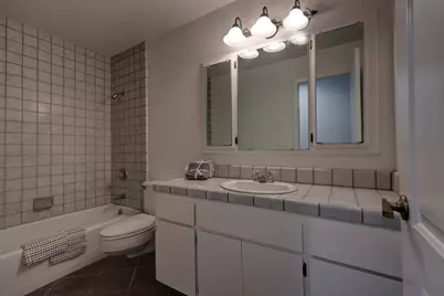 4401 The Court, Sacramento, CA 95821 - Photo 22