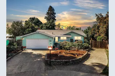 8310 Reed Court, Sacramento, CA 95826 - Photo 2