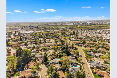 8310 Reed Court, Sacramento, CA 95826 - Photo 42