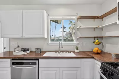 930 Circuit Drive, Roseville, CA 95678 - Photo 6