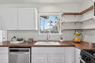 930 Circuit Dr, Roseville, CA 95678 - Photo 6