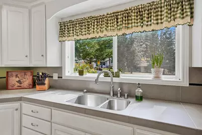 11818 Upper Circle Drive, Grass Valley, CA 95949 - Photo 8