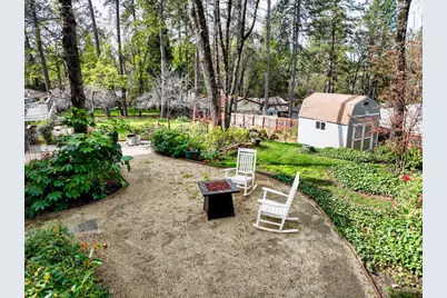 11818 Upper Circle Drive, Grass Valley, CA 95949 - Photo 24