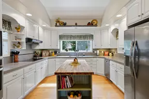 11818 Upper Cir Dr, Grass Valley, CA 95949 - Photo 4