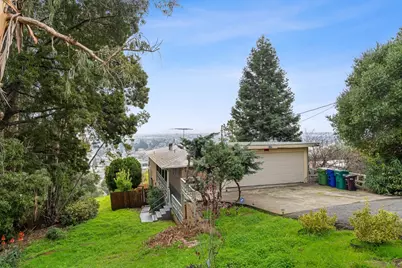 7565 Hillmont Drive, Oakland, CA 94605 - Photo 1
