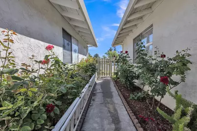 2926 Garrison Court, Stockton, CA 95207 - Photo 4