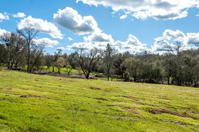 10925 Joeger Road, Auburn, CA 95602 - Photo 22