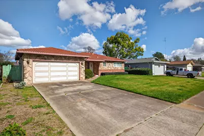 1149 Derick Way, Sacramento, CA 95822 - Photo 2