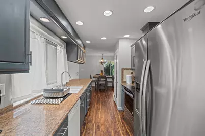 970 Goldenoak Way, Stockton, CA 95209 - Photo 8