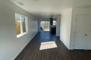 531 Jason Dr, Turlock, CA 95380 - Photo 2