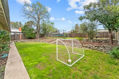 136 Penaranda Drive, Folsom, CA 95630 - Photo 32