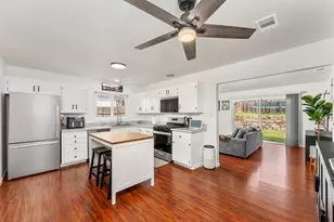 136 Penaranda Dr, Folsom, CA 95630 - Photo 2