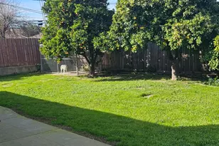 1525 Tiverton Ave, Sacramento, CA 95822 - Photo 20