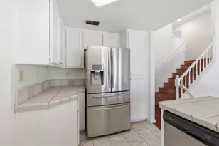 9004 Crofton Ct, Sacramento, CA 95829 - Photo 10