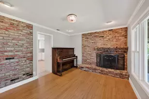 6730 Lakeview Dr, Carmichael, CA 95608 - Photo 6