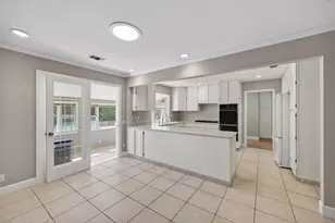 6730 Lakeview Dr, Carmichael, CA 95608 - Photo 8