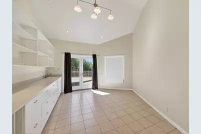 6730 Lakeview Drive, Carmichael, CA 95608 - Photo 40