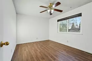 5122 Rhode Island Dr, Sacramento, CA 95841 - Photo 16