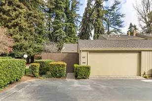 2240 Swarthmore Dr, Sacramento, CA 95825 - Photo 34