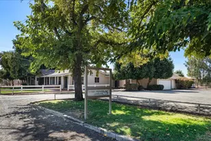 11501 Pioneer Ave, Oakdale, CA 95361 - Photo 2