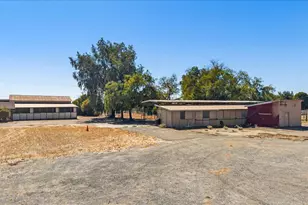 11501 Pioneer Ave, Oakdale, CA 95361 - Photo 86