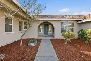 2119 Greenhorn Creek Cir, Plumas Lake, CA 95961 - Photo 4