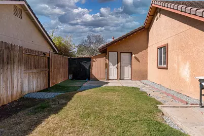 2030 Hastings Avenue, Los Banos, CA 93635 - Photo 32
