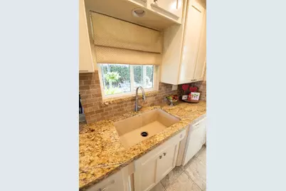 1904 Kendall Avenue, Modesto, CA 95355 - Photo 14