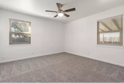 5200 Whittier Drive, Sacramento, CA 95820 - Photo 22