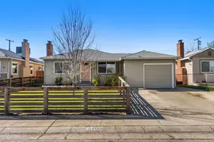 5200 Whittier Dr, Sacramento, CA 95820 - Photo 32