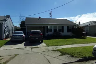 44 W Alpine Ave, Stockton, CA 95204 - Photo 2