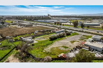 341 S Parallel Avenue, Ripon, CA 95366 - Photo 8