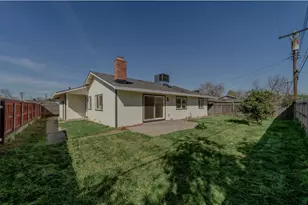 3920 Floral Dr, North Highlands, CA 95660 - Photo 34