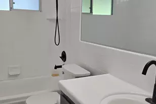 2469 Fernandez Dr, Sacramento, CA 95822 - Photo 14