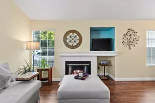 8927 Cypress View Way, Elk Grove, CA 95758 - Photo 14