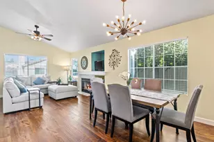 8927 Cypress View Way, Elk Grove, CA 95758 - Photo 12