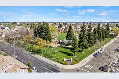 8927 Cypress View Way, Elk Grove, CA 95758 - Photo 24