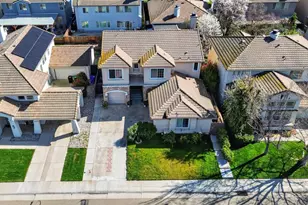 2033 Bastona Dr, Elk Grove, CA 95758 - Photo 58