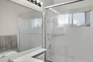 2033 Bastona Dr, Elk Grove, CA 95758 - Photo 34