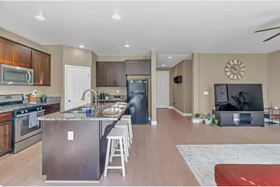 424 Villa Point Drive, Stockton, CA 95209 - Photo 8