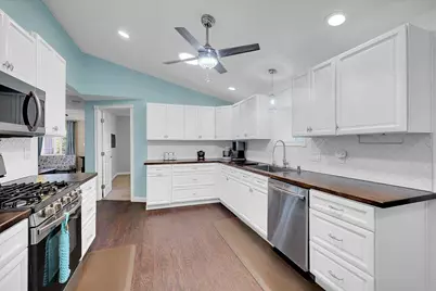 5664 Riverside Drive, Olivehurst, CA 95961 - Photo 16