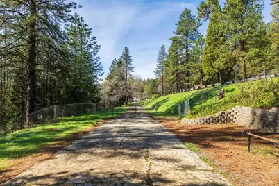 2611 Nevada City Highway, Grass Valley, CA 95945 - Photo 42