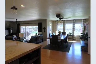 4900 Pleasant Valley Road, Oakdale, CA 95361 - Photo 12
