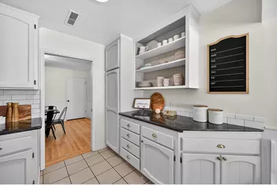 1917 Flowers Street, Sacramento, CA 95825 - Photo 24