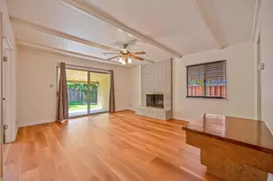 950 Trestle Glen Way, Sacramento, CA 95831 - Photo 10